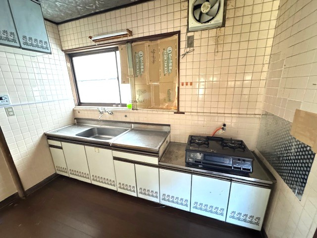 戸建　香美町小代区鍛冶屋のキッチン|きれいなキッチンです