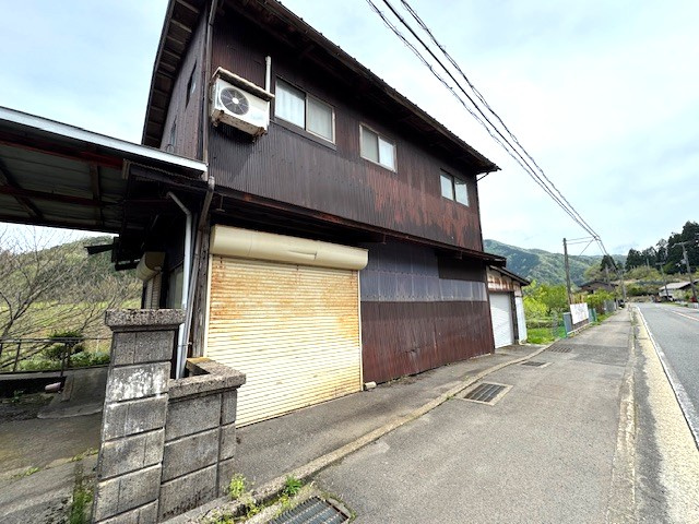 戸建　香住区小原の外観|きれいな外観です