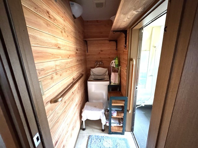 戸建　香住区小原の洗面所|使いやすい洗面所です