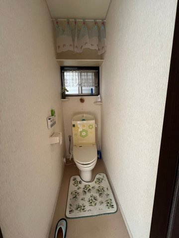 堺市南区檜尾　太陽光発電　駐車3台可能のトイレ|トイレです