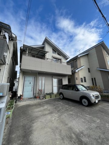 堺市南区檜尾　太陽光発電　駐車3台可能の駐車場|駐車場があります