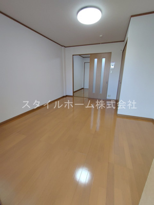 【居間・リビング】 | アベニールK | イメージ写真です。