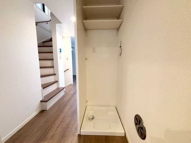 荒川区町屋3丁目　新築戸建のその他|洗濯機置き場あり

ご内見希望・資料請求などお気軽にお問い合わせ下さい！
03-5990-5201