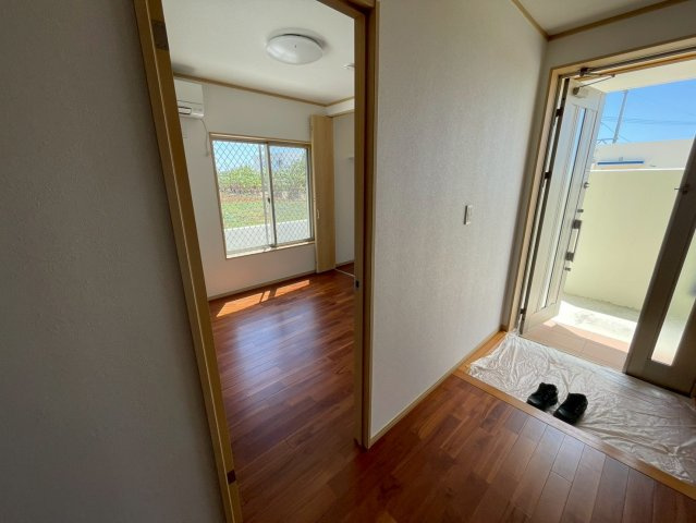 宮古島市下地字来間　新築戸建ての独立洗面台