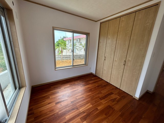 宮古島市下地字来間　新築戸建ての洋室