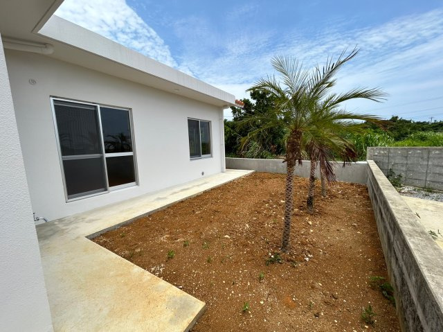 宮古島市下地字来間　新築戸建ての庭