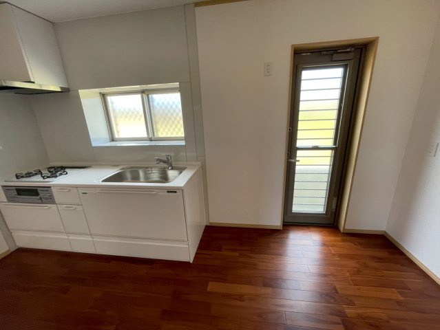 宮古島市下地字来間　新築戸建ての居間・リビング