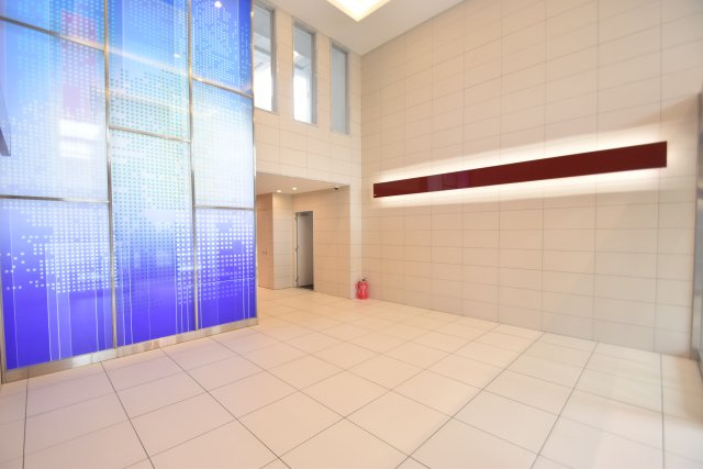 大阪市都島区東野田町１丁目の賃貸マンションのエントランス