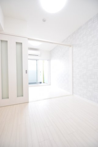 大阪市都島区東野田町１丁目の賃貸マンションの居間・リビング
