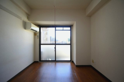 【洋室】 | デトム・ワン二条城南