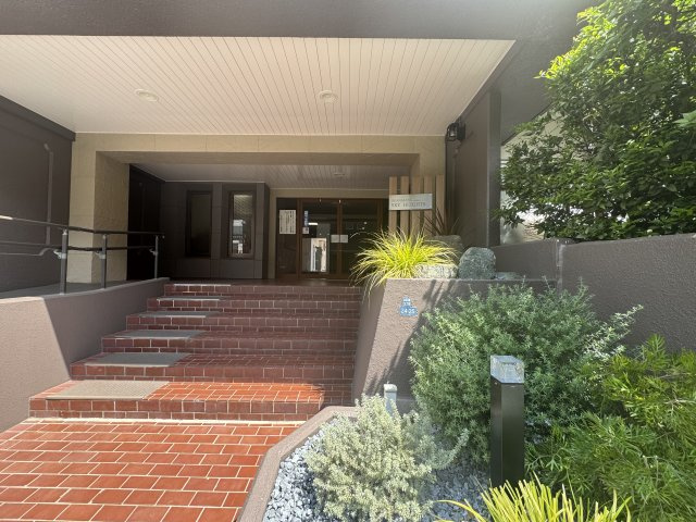 お花茶屋スカイハイツのエントランス