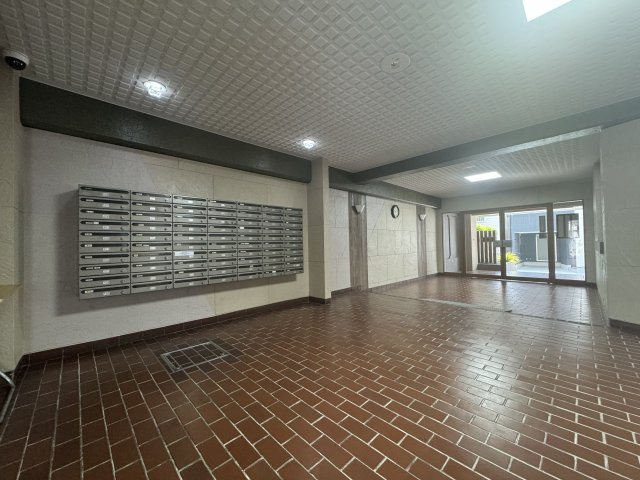 お花茶屋スカイハイツのエントランス