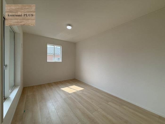 東大阪市稲田本町1丁目　2号棟の洋室