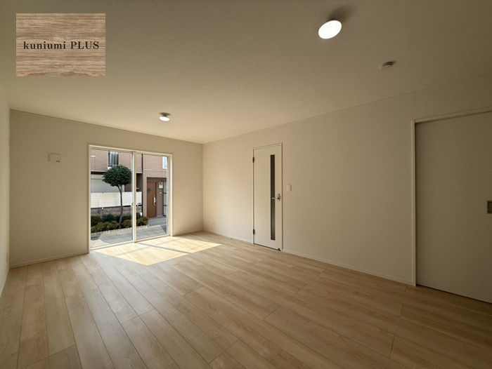 東大阪市稲田本町1丁目　2号棟の居間・リビング