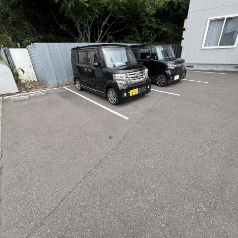 セントウレアの駐車場