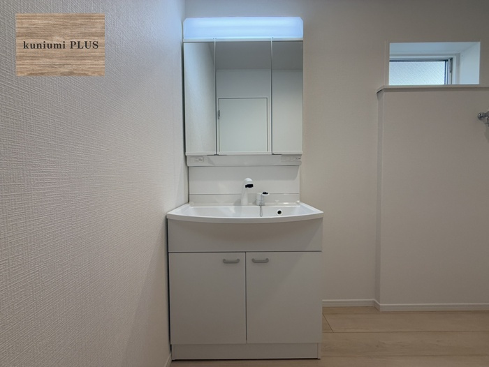 東大阪市稲田本町1丁目　4号棟の独立洗面台