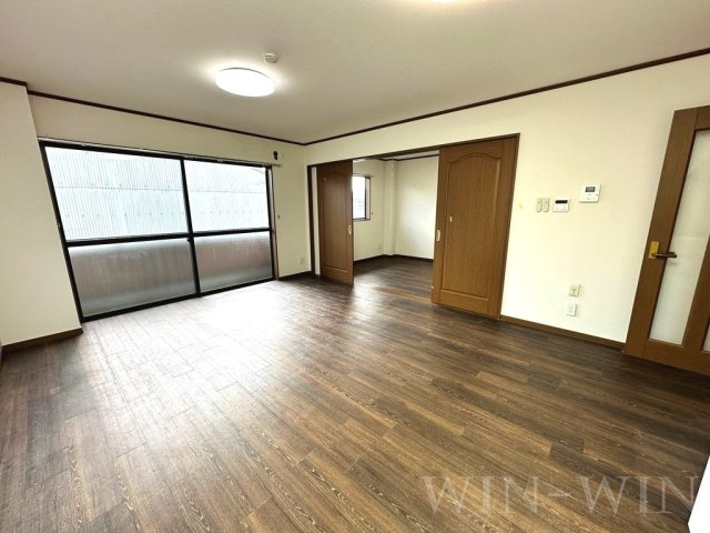 ベルバランセK 弐番館の居間・リビング|イメージ（同建物内別部屋の写真です）