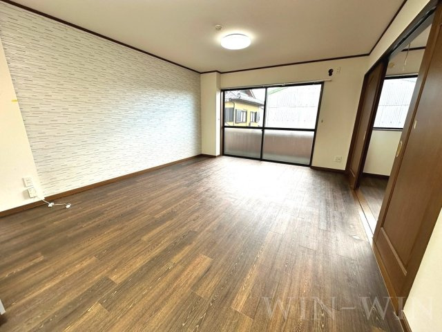 ベルバランセK 弐番館の居間・リビング|イメージ（同建物内別部屋の写真です）