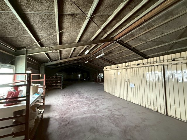 二池町貸工場の内装