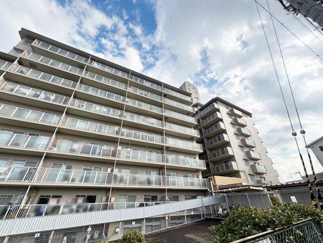 ルネ枚方の外観|新しい生活にいかがでしょうか？外観はお住まいの顔になります。こだわりたいポイントですね。水回りリフォームやリノベーションも承ってます。
■現地見学・資金計画相談・住宅ローン相談もお問合せ受付中■