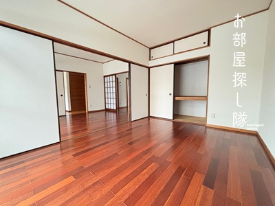 久留米市南３丁目の一戸建ての居間・リビング