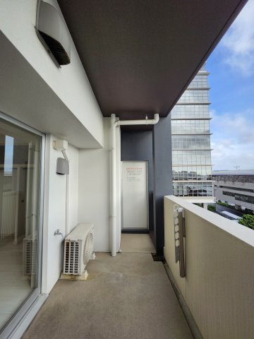 ワイズシティ壺川ステーションのバルコニー