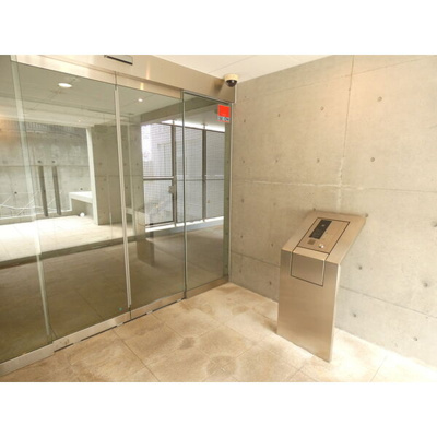 【エントランス】 | VISCONTI覚王山