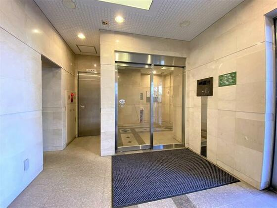 パレステュディオシンシア文京千石のエントランス|パレステュディオシンシア文京千石