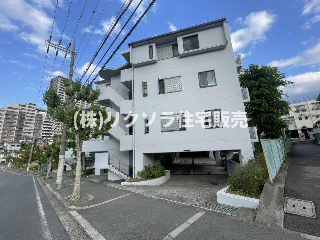 星和菊ヶ丘ハイツの外観|新しい生活にいかがでしょうか？外観はお住まいの顔になります。こだわりたいポイントですね。水回りリフォームやリノベーションも承ってます。
■現地見学・資金計画相談・住宅ローン相談もお問合せ受付中■