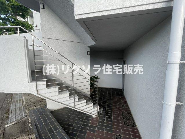 星和菊ヶ丘ハイツのエントランス|■物件内覧・資金計画相談・住宅ローン相談、リフォーム相談、お問合せ受付中■
※当日・翌日のご内覧、ご相談はお電話でのお問合せがスムーズです！