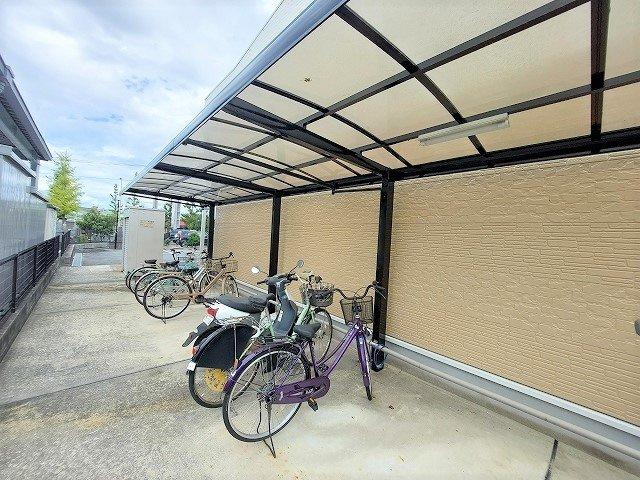 レオパレス田代のその他|屋根付き駐輪場（無料）
