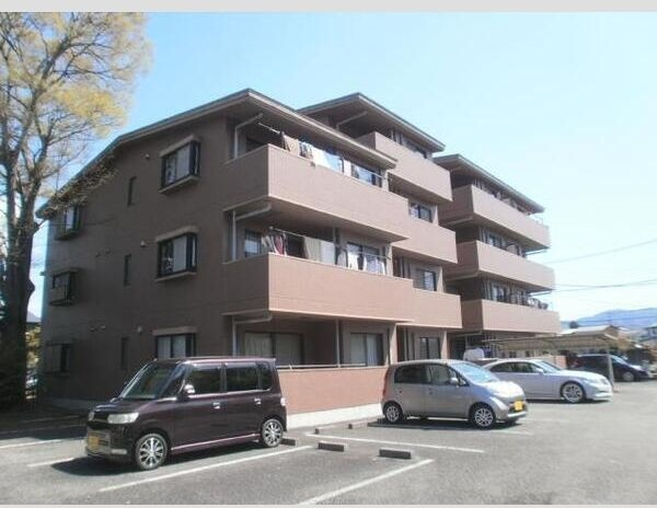 レアールネムス