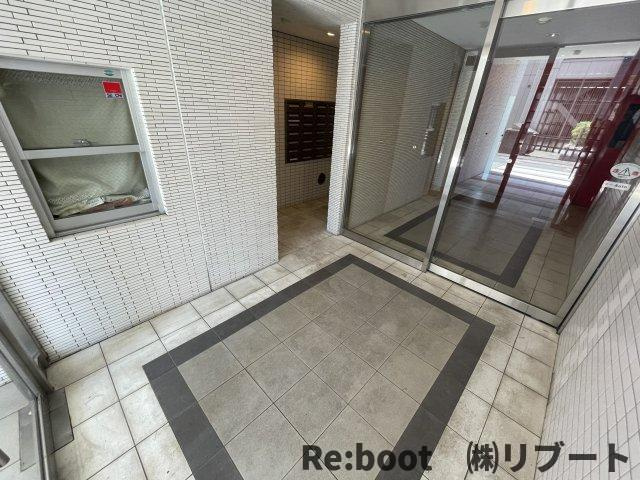 S-FORT本八幡Mairieのエントランス