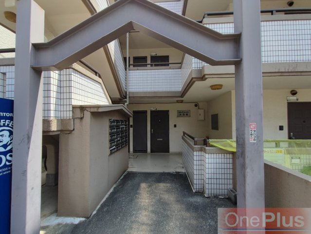 セルダンハイツ大石東のエントランス