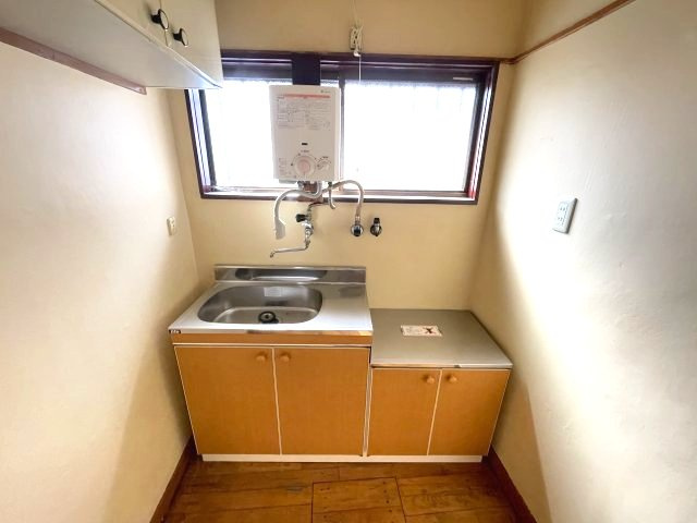 茨木市戸伏町13-18　貸家のキッチン|きれいなキッチンです