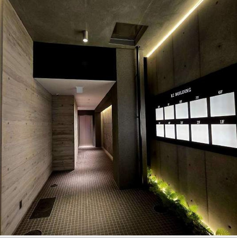 大阪市西区北堀江１丁目の店舗一部のエントランス