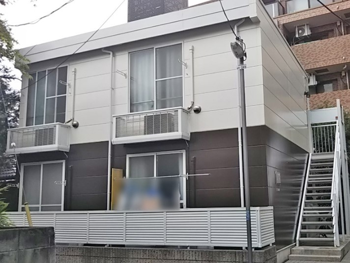 レオパレス四季の外観