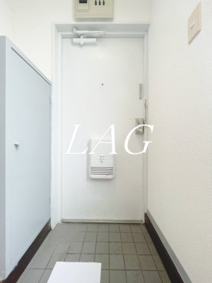 【玄関】 | ラデヴィーナ日進 | 玄関です。