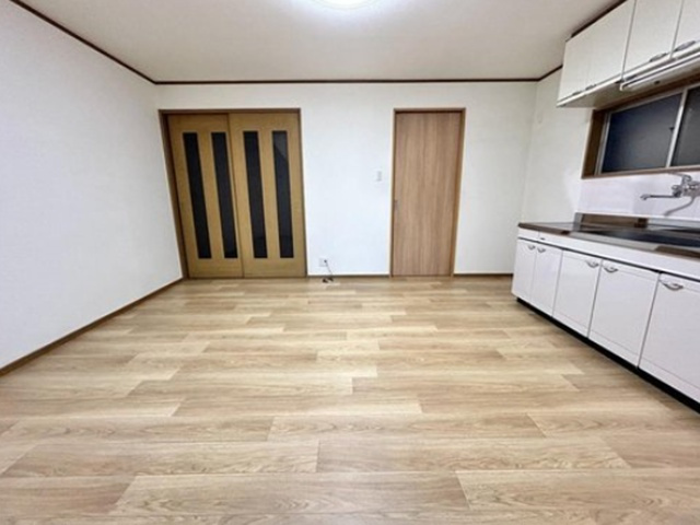 【居間・リビング】 | 山科区西野山南畑町　中古戸建