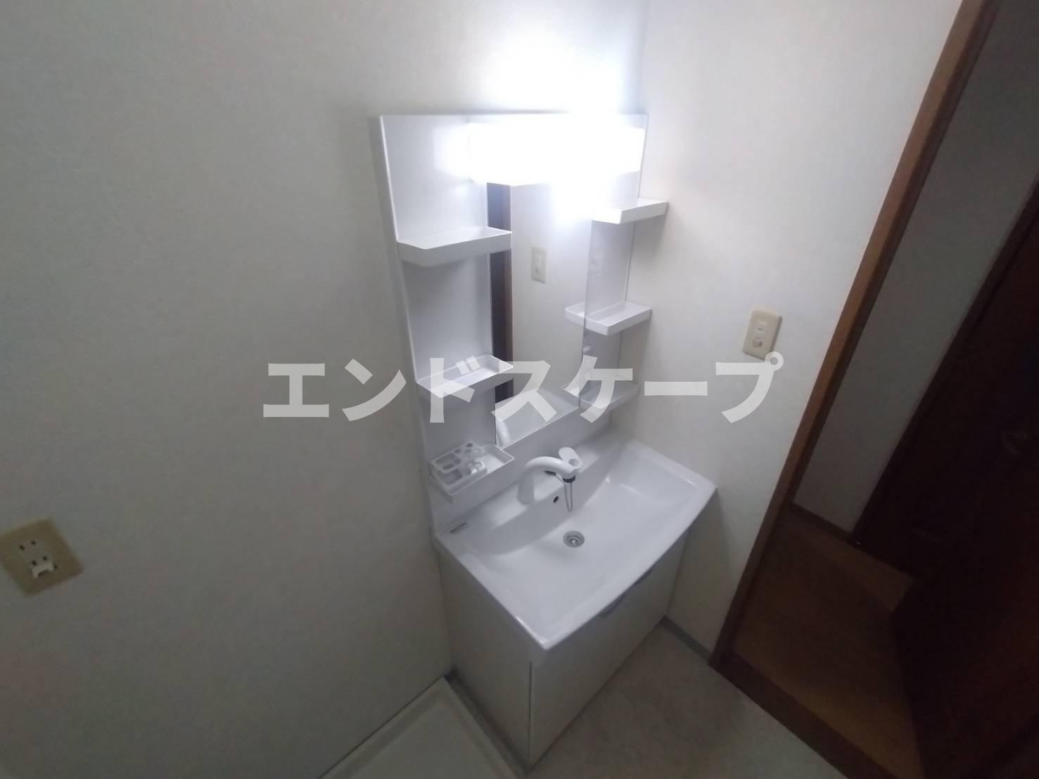 松村ビルの独立洗面台|高崎、前橋のお部屋探しはエンドスケープまで！お客様の理想お聞かせ下さい♪