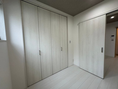 【収納】 | Dolce vita千早(ドルチェヴィータ千早) | 別号室の写真になります。現況優先。