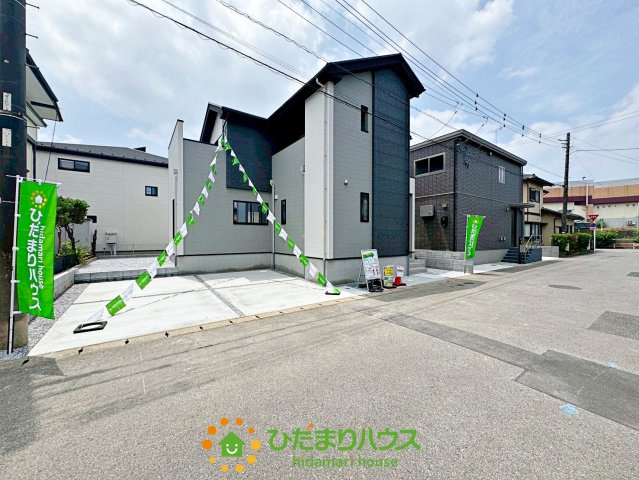 蓮田市桜台４期　新築一戸建て　リガーレの前面道路含む現地写真