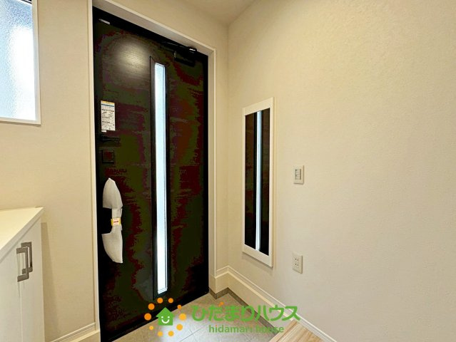 蓮田市桜台４期　新築一戸建て　リガーレの玄関