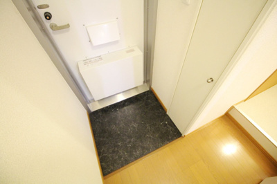 【玄関】 | 石山