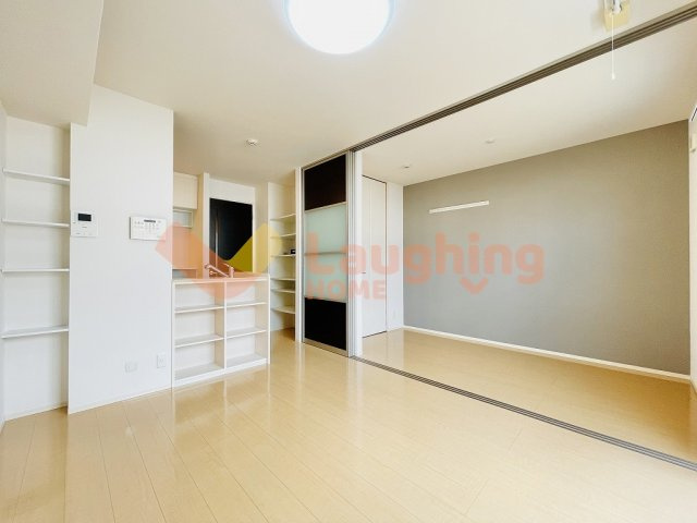 フェアプラッツ　B棟の居間・リビング|使いやすいリビングです