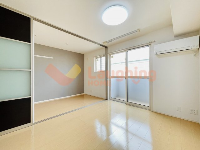 フェアプラッツ　B棟の居間・リビング|使いやすいリビングです