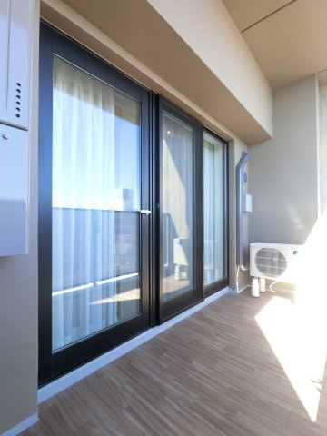 ザ・パークハビオ行徳駅前のバルコニー