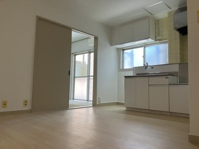 【内装】 | リバーサイド５２６