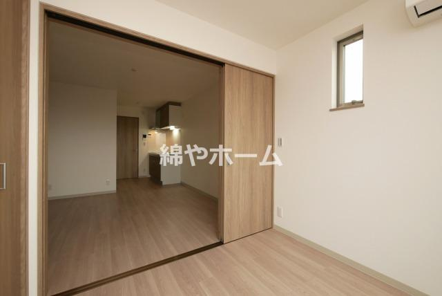 クローバー・シエル長居公園の寝室|使い勝手のいい寝室です