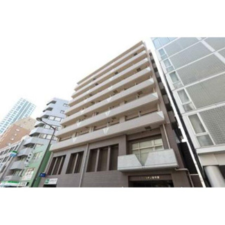 【外観】 | 鉄骨鉄筋コンクリート造のがっちりとした建物。